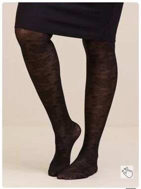 NEW Torrid 3/4 Floral Lace Tights, Black
